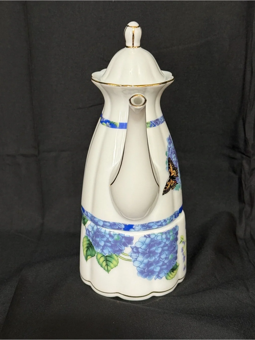 White Porcelain Hydrangea Tea-for-One Set with Gold Trim